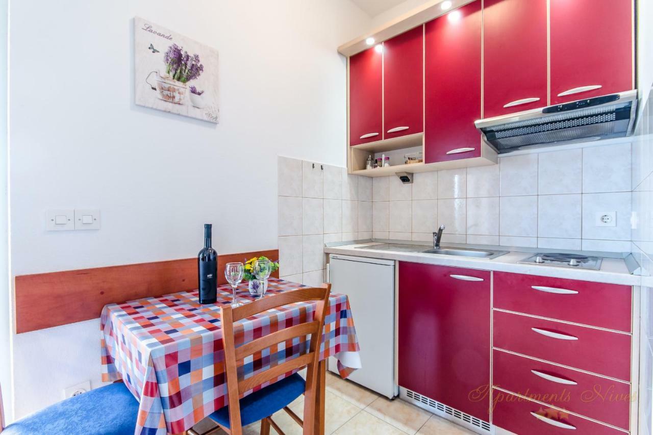Apartments Nives Suhi Potok Йесенице Екстериор снимка