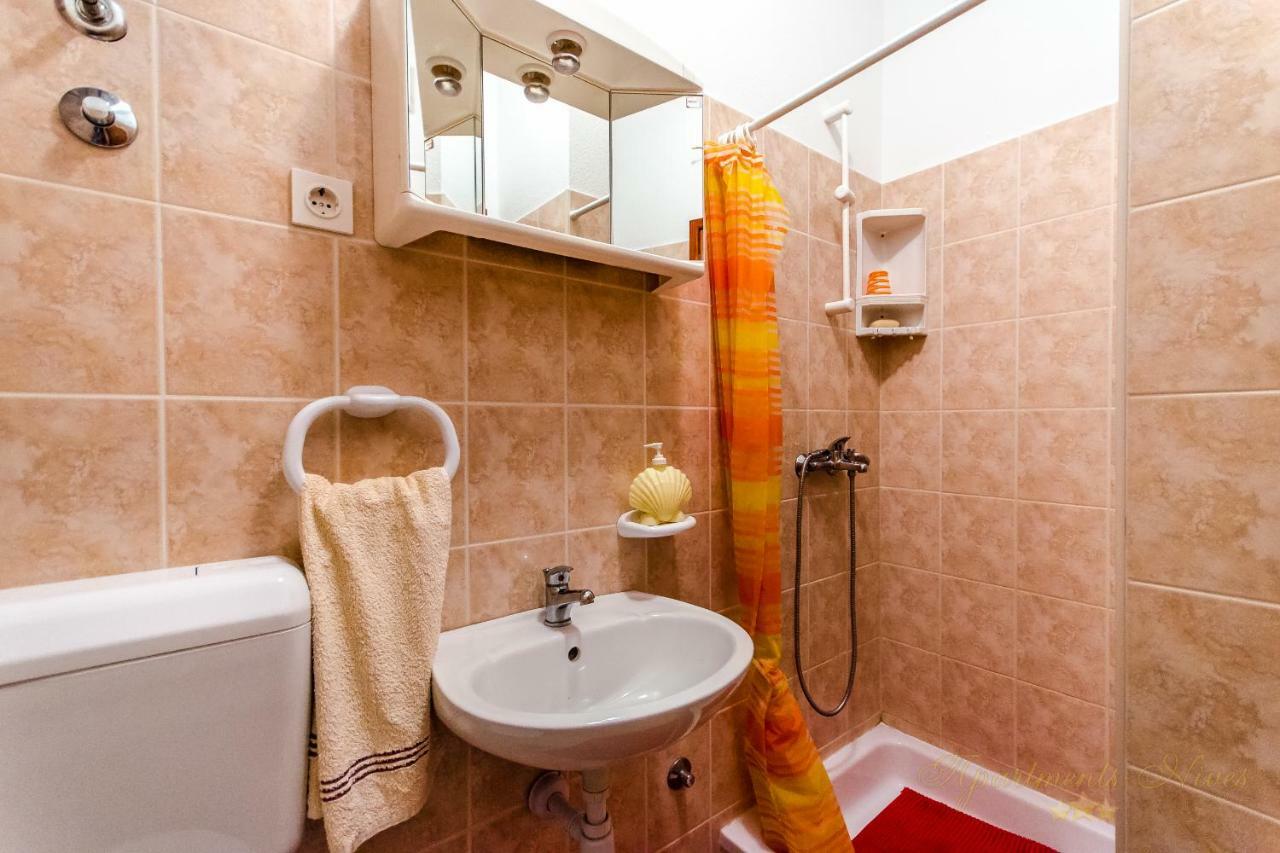 Apartments Nives Suhi Potok Йесенице Екстериор снимка