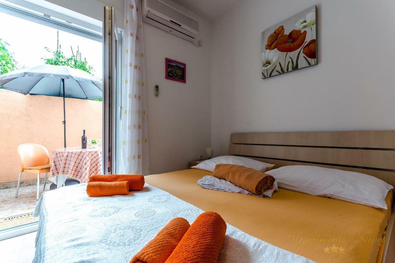 Apartments Nives Suhi Potok Йесенице Екстериор снимка