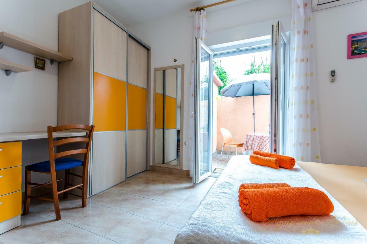 Apartments Nives Suhi Potok Йесенице Екстериор снимка
